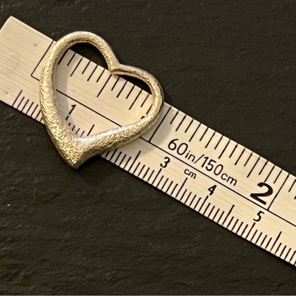 Sterling Silver Sandblasted Open Heart Pendant Marked 925 - Picture 11 of 12